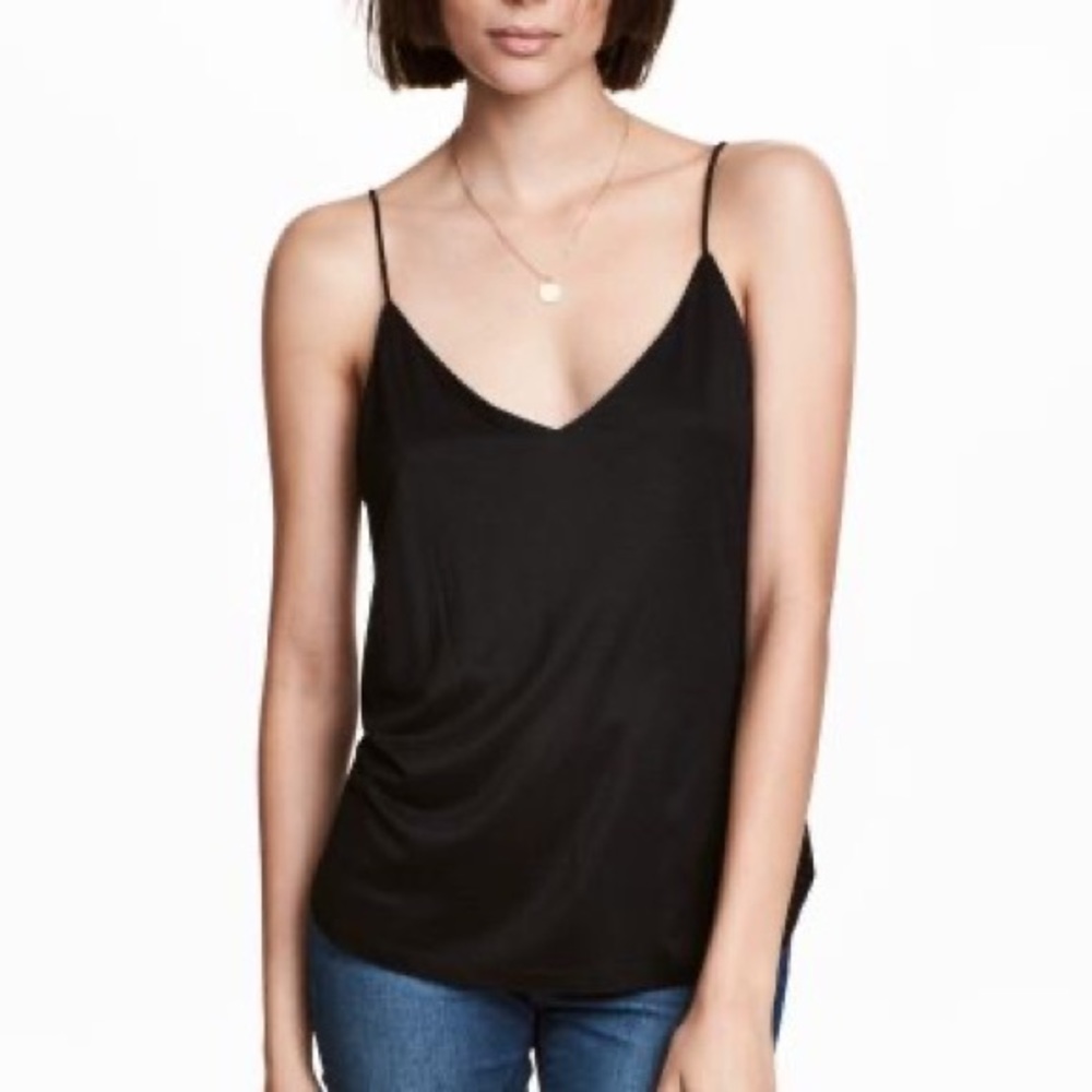 H&M elegant lcami w/v-neck & spaghetti straps